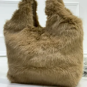 Jenny Camel - Borsa